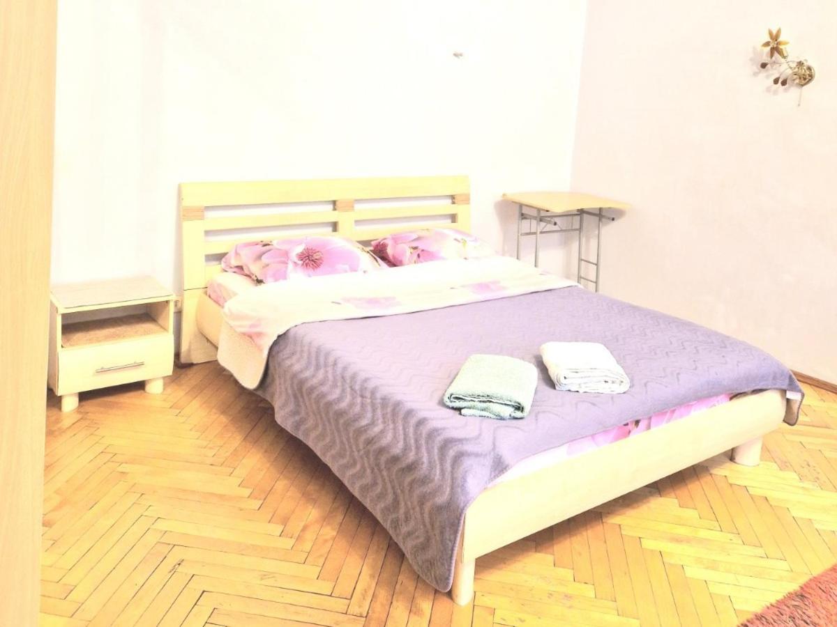 Apartments On Sholom Aleichem Та Ще Варіант Поруч Lviv Eksteriør billede