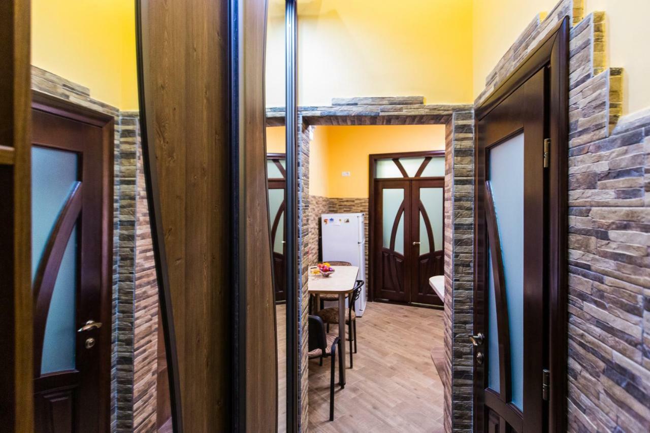 Apartments On Sholom Aleichem Та Ще Варіант Поруч Lviv Eksteriør billede