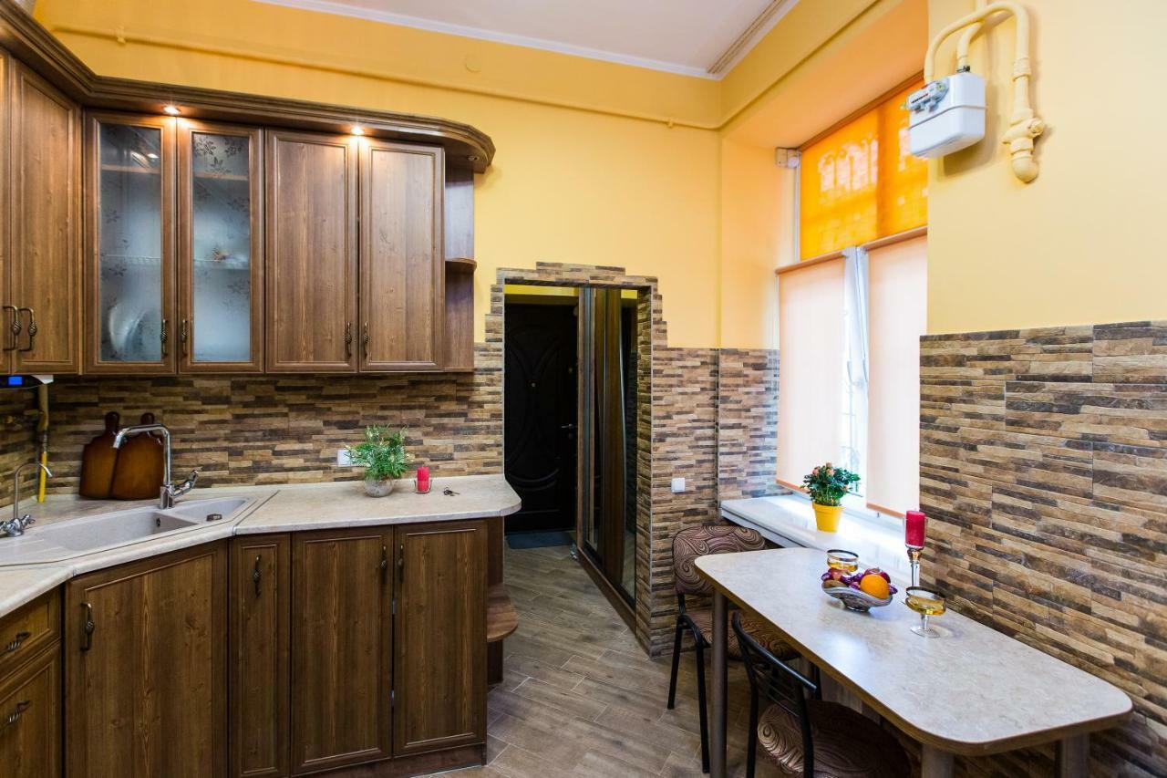 Apartments On Sholom Aleichem Та Ще Варіант Поруч Lviv Eksteriør billede