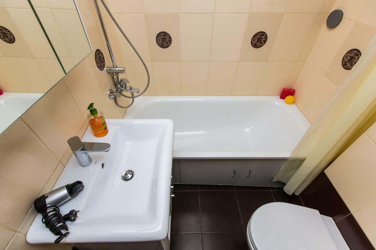 Apartments On Sholom Aleichem Та Ще Варіант Поруч Lviv Eksteriør billede