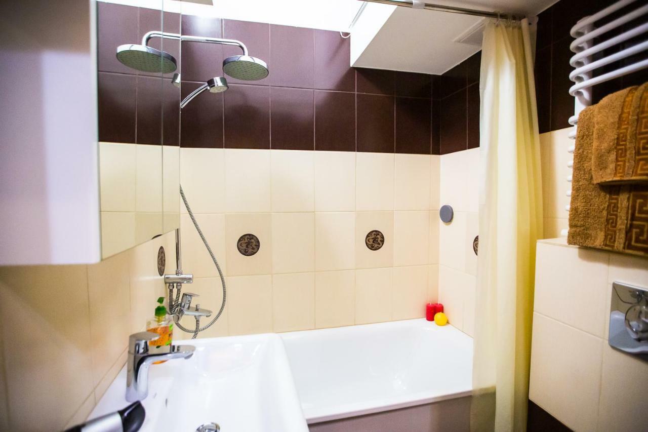 Apartments On Sholom Aleichem Та Ще Варіант Поруч Lviv Eksteriør billede