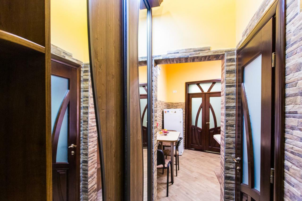 Apartments On Sholom Aleichem Та Ще Варіант Поруч Lviv Eksteriør billede